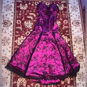 💎💕Strapless Fuchsia Jane Norman Gown 💕💎